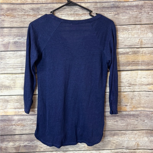 Lilly Pulitzer 100% Linen Long Sleeve Egret Top in True Navy Henley Shirt size S - Picture 4 of 7